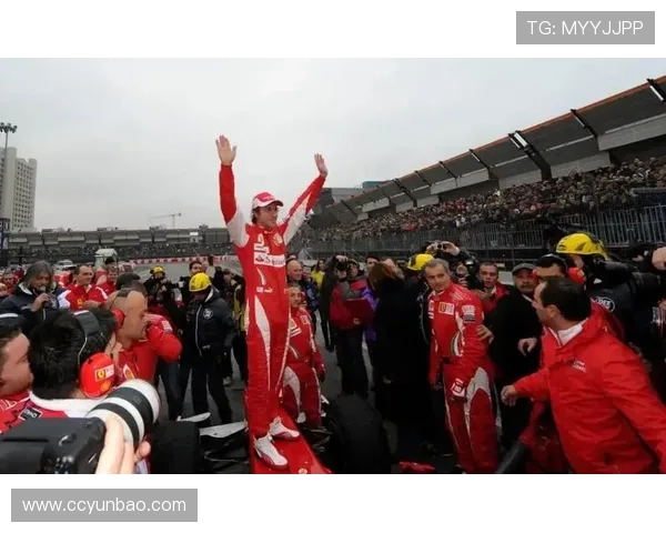 F1赛季倒计时 世界冠军争夺激烈 各车队备战新技术挑战