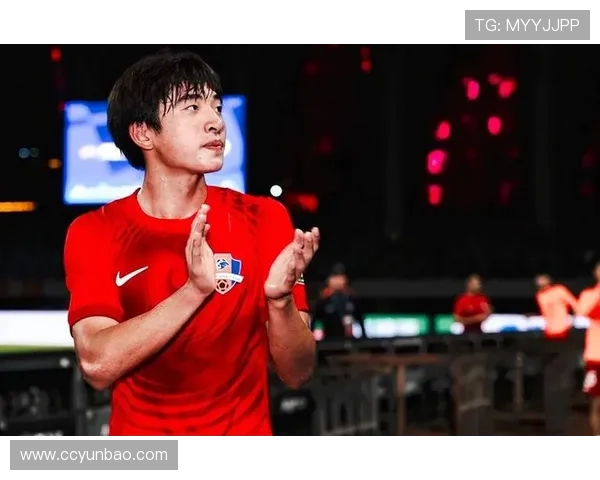 网球赛季激战正酣 新星崛起与传奇球员的精彩对决引爆球迷热议