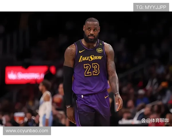 詹姆斯因伤缺席赛季首场比赛 湖人新赛季前景遭遇不确定性考验