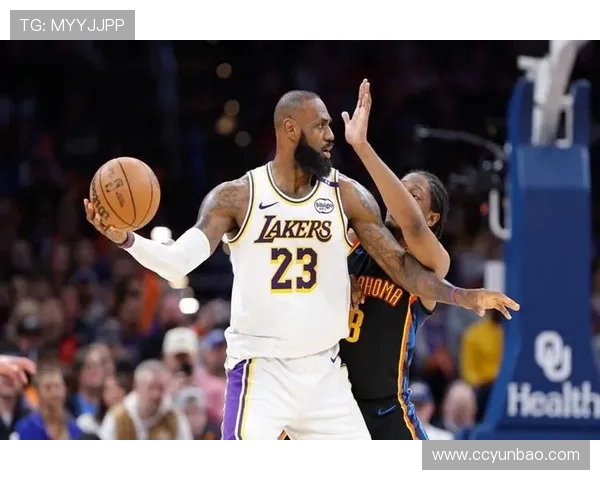 詹姆斯领衔湖人新赛季目标明确 年轻球员崛起助力球队冲击总冠军